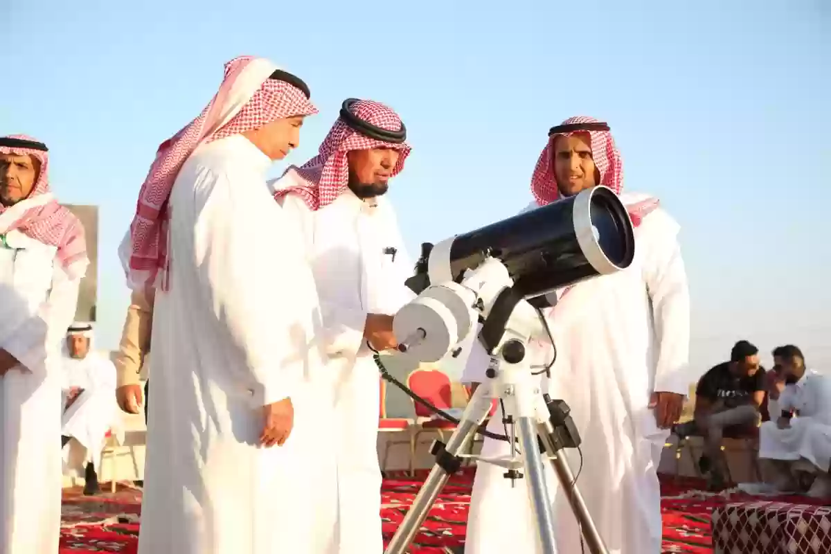 مرصد جامعة المجمعة الفلكي السعودي يعلن موعد عيد الفطر