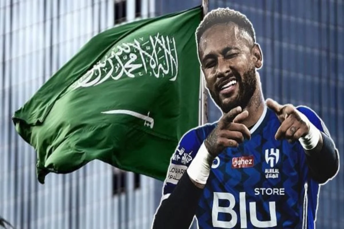 نيمار بقميص الهلال السعودي