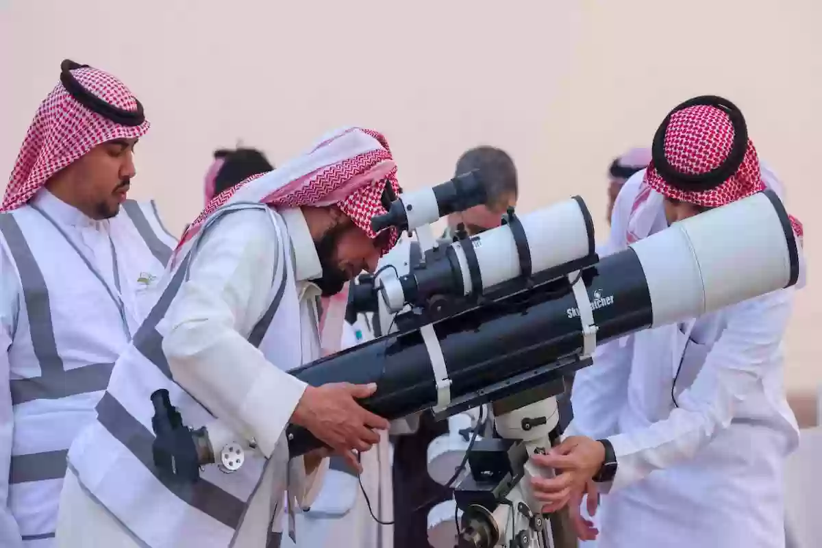  بداية شهر شوال وأول أيام عيد الفطر في السعودية