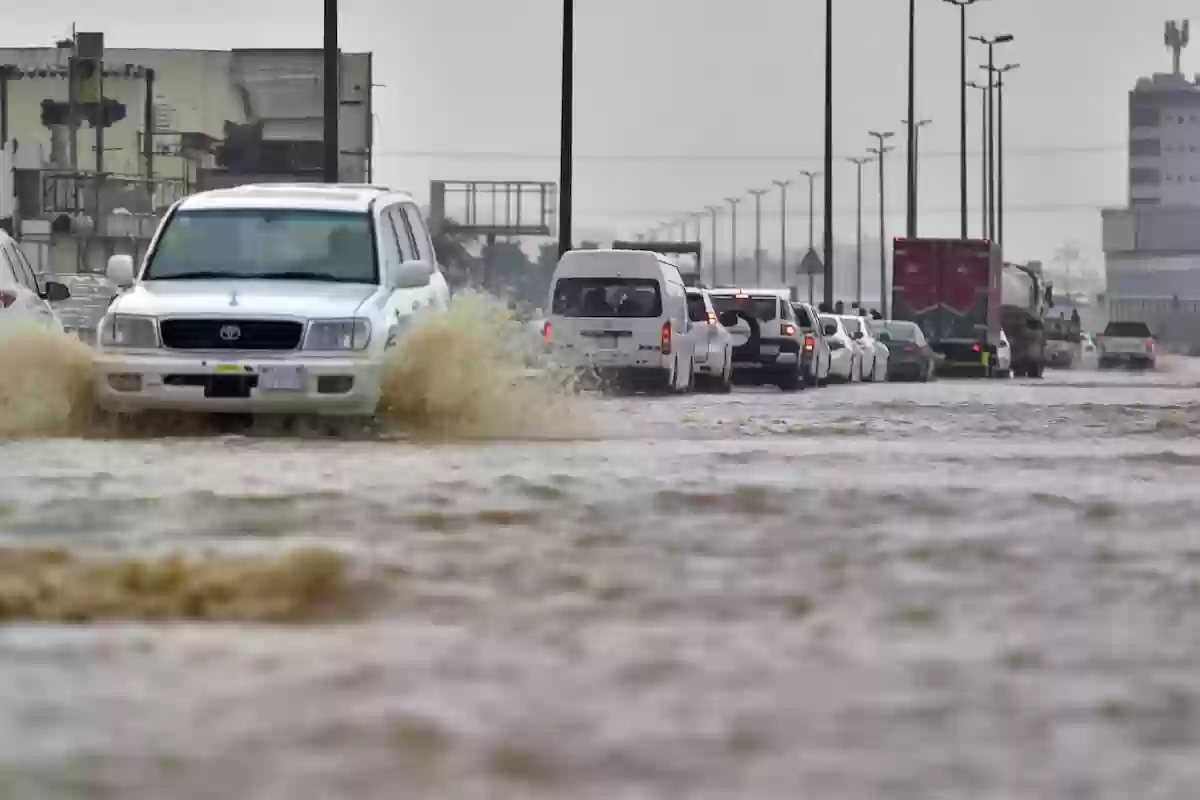 المركز الوطني للارصاد يحذر من حالة مطرية وسيول